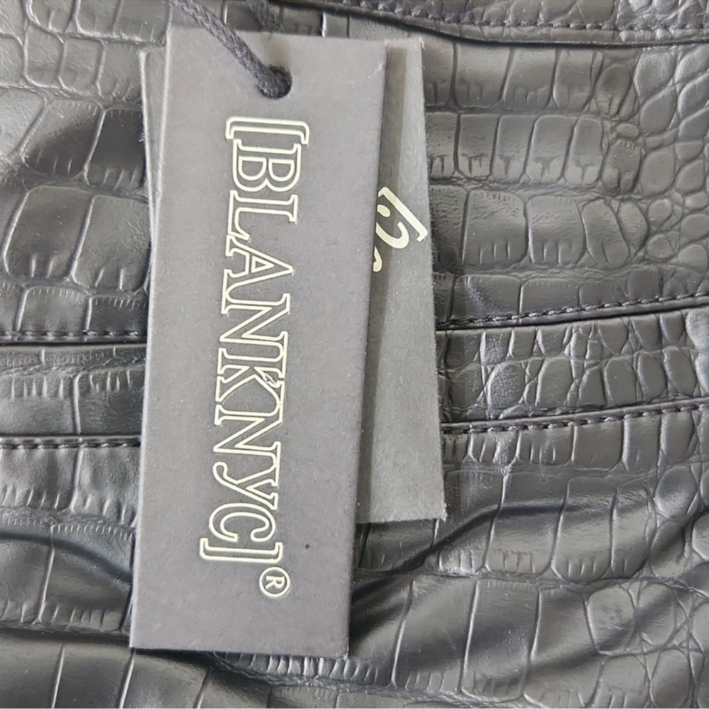 NWT Blank NYC Black Faux Leather Croc Embossed Taper Leg Pants Size 28 - Picture 9 of 11